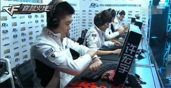 正在角逐冠 正在角逐冠