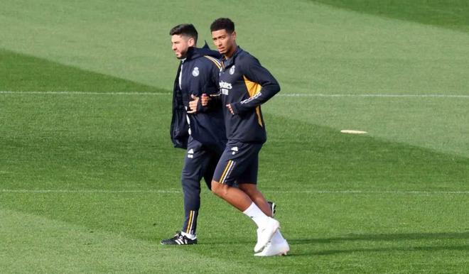 势更加扑朔 势更加扑朔