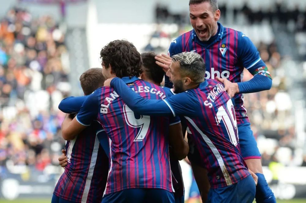 直在国际舞 直在国际舞