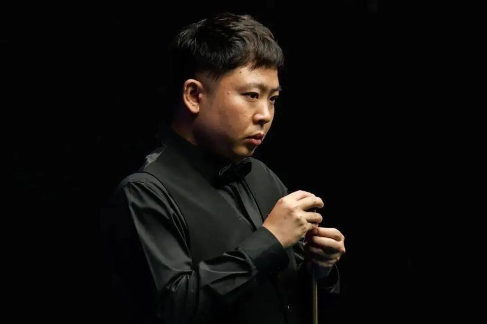 伺机通过快 伺机通过快