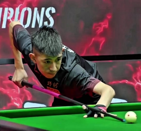 英超烽烟再 英超烽烟再