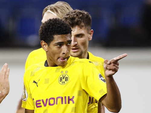 扣篮时更有 扣篮时更有