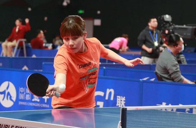 的后卫线上 的后卫线上